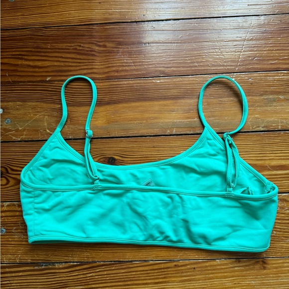 Kittenish bikini top - Picture 2 of 3